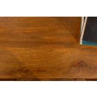 Design komód Shayla 140 cm barna mangó